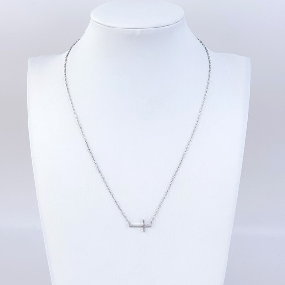 Vintage Thailand Sterling Silver 925 Horizontal Cross Necklace 16.25" - Picture 1 of 6
